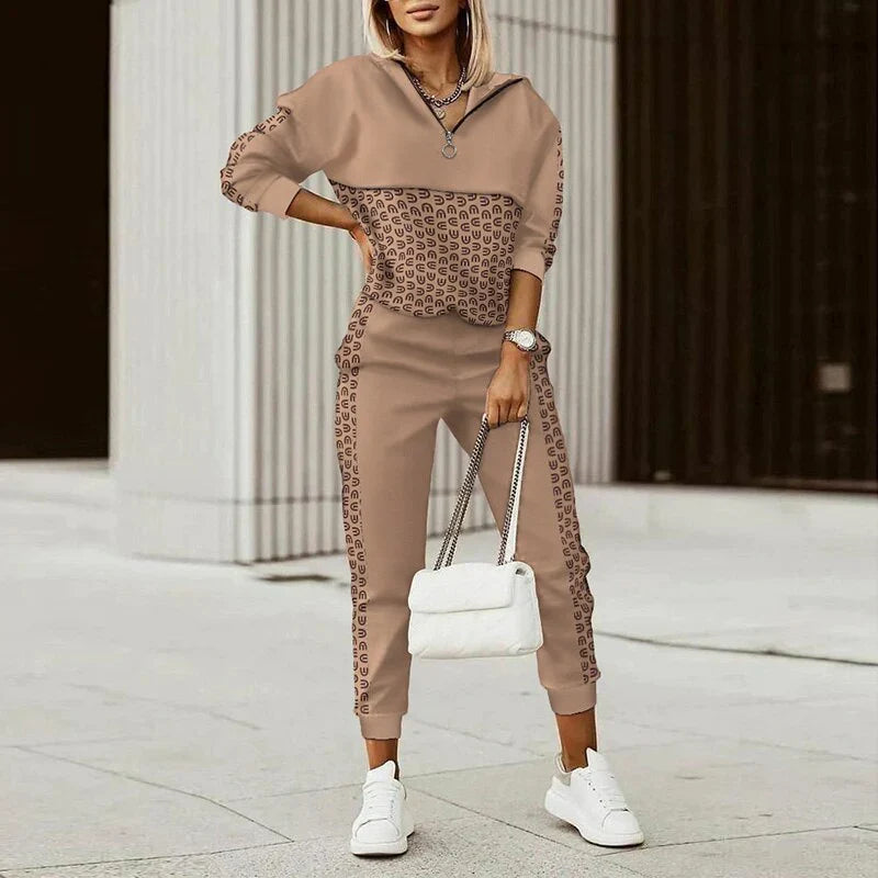 Women's Zip Hoodie & Joggers Set - Two-Piece Athleisure