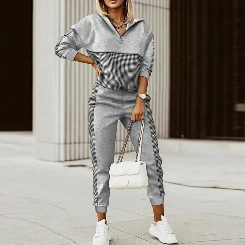 Women's Zip Hoodie & Joggers Set - Two-Piece Athleisure