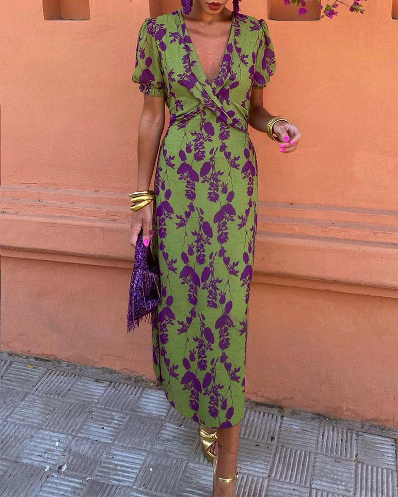Elegant and Flattering Dress with Puff Sleeves for Women