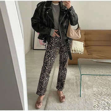 Women's Leopard Print Jeans - Chic Modern Cut Versatile
