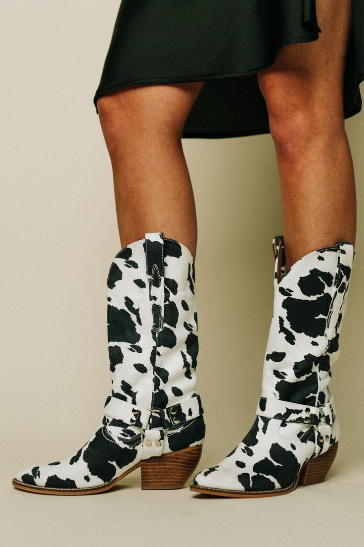 Women's Elegant Cowboy Boots - Stylish & All-Season