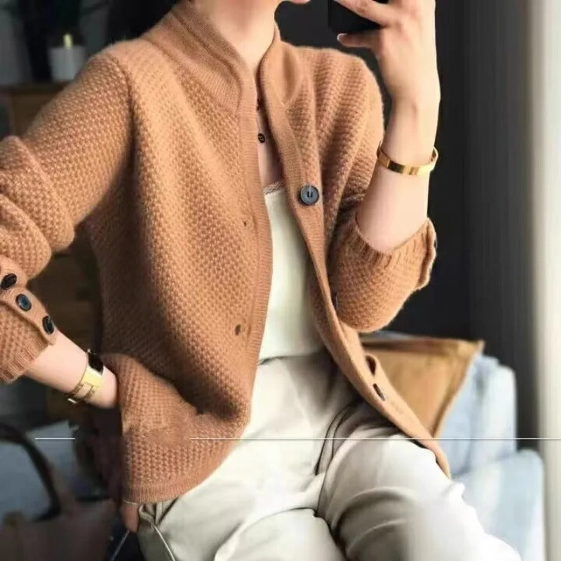 Women's Cosy Knitted Cardigan - Mock-Neck Detail