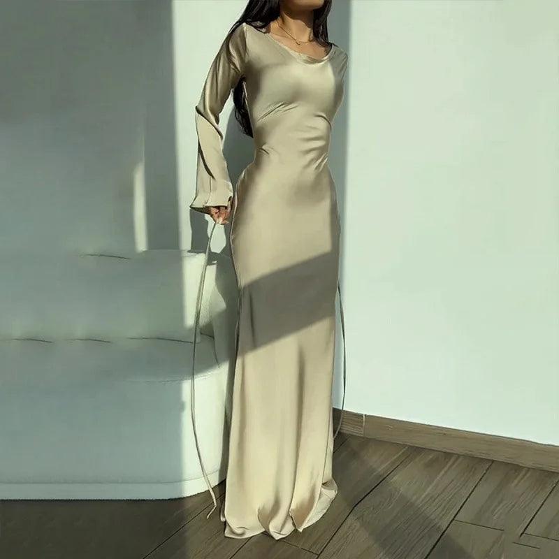 Elegant Long Dress with Flared Sleeves for Women