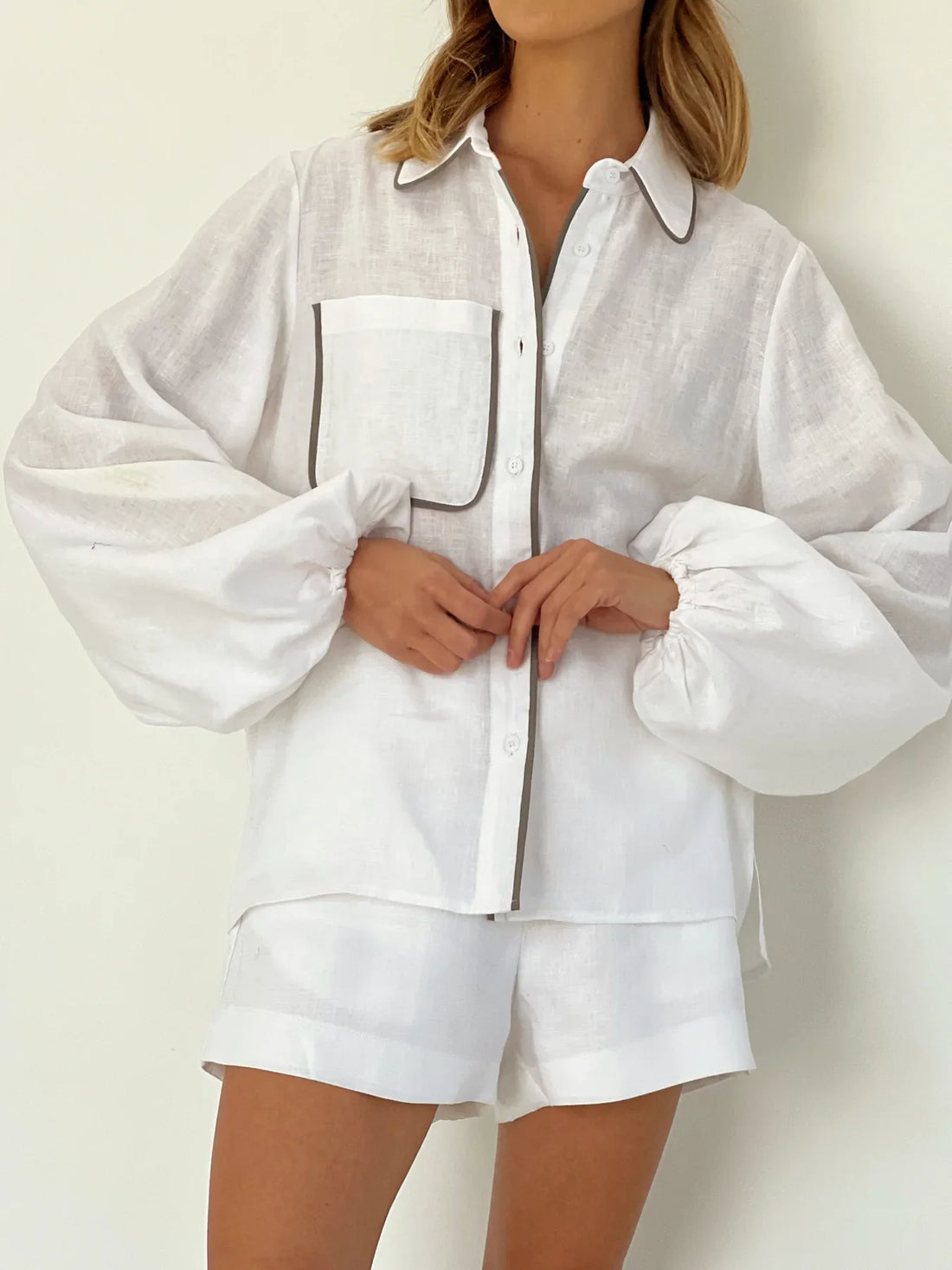 Women's White Contrast Trim Two-Piece Shorts Set - Long Sleeve Summer