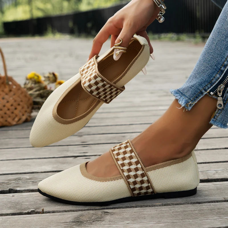 Stylish and Comfortable Slip-On Pointed Flats for Women
