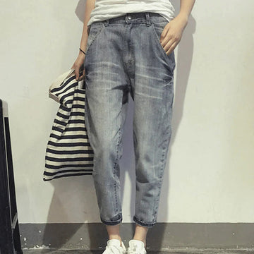 Women's Light Blue Baggy Cropped Jeans - Mid-Rise