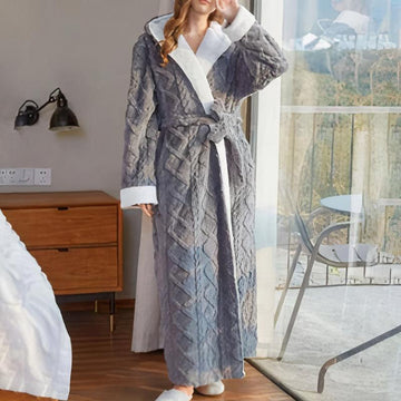 Chynna - Cozy Bathrobe for Women