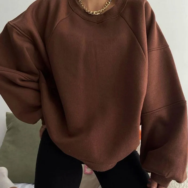 Women's Oversized Crew Neck Sweatshirt - Warm and Stylish