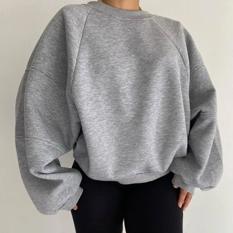 Women's Oversized Crew Neck Sweatshirt - Warm and Stylish
