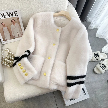 Kendra - Faux Fur Button-Up Jacket for Fall Women