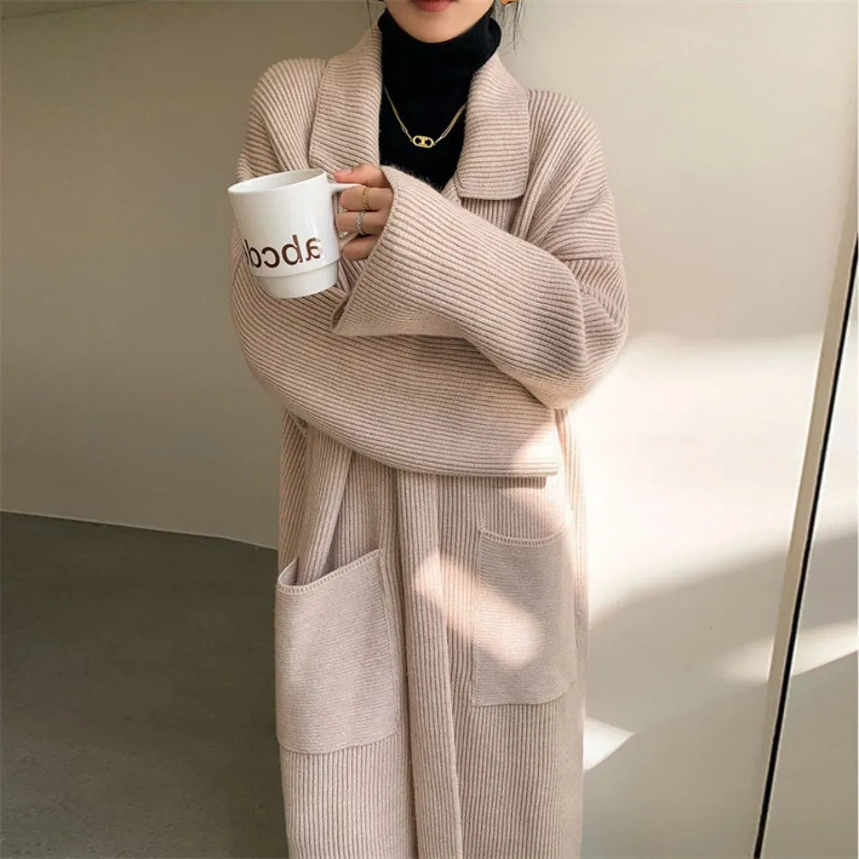 Ariana - Chic Autumn Knitted Long Coat for Women