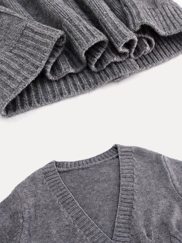 Zendaya - V-Neck Cropped Knit Cardigan for Women
