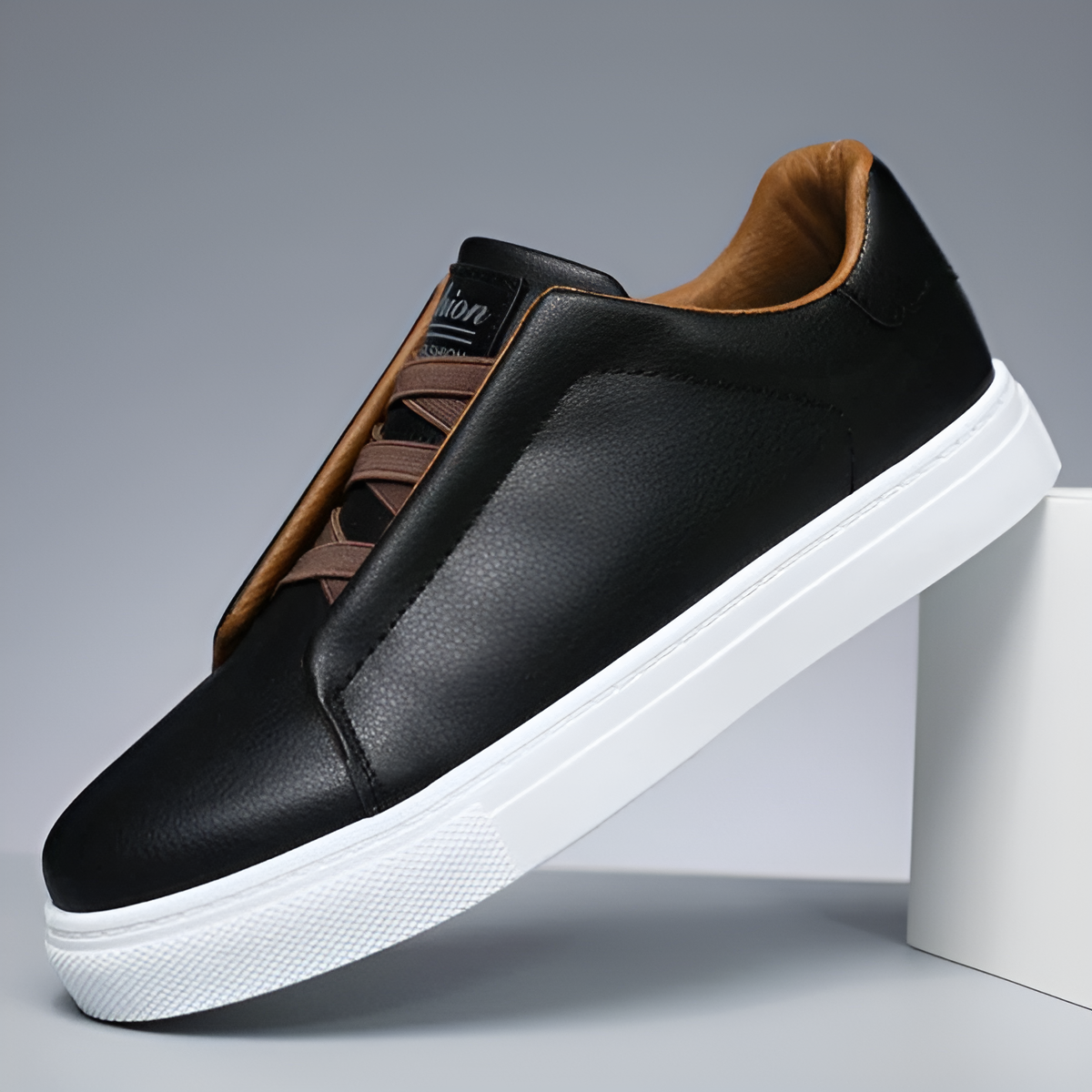 Minimalist Low-Top Sneakers for Men