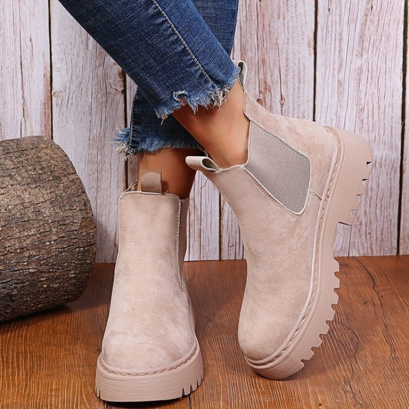 Women's Chelsea Boots - Ankle Slip-On with Platform Sole
