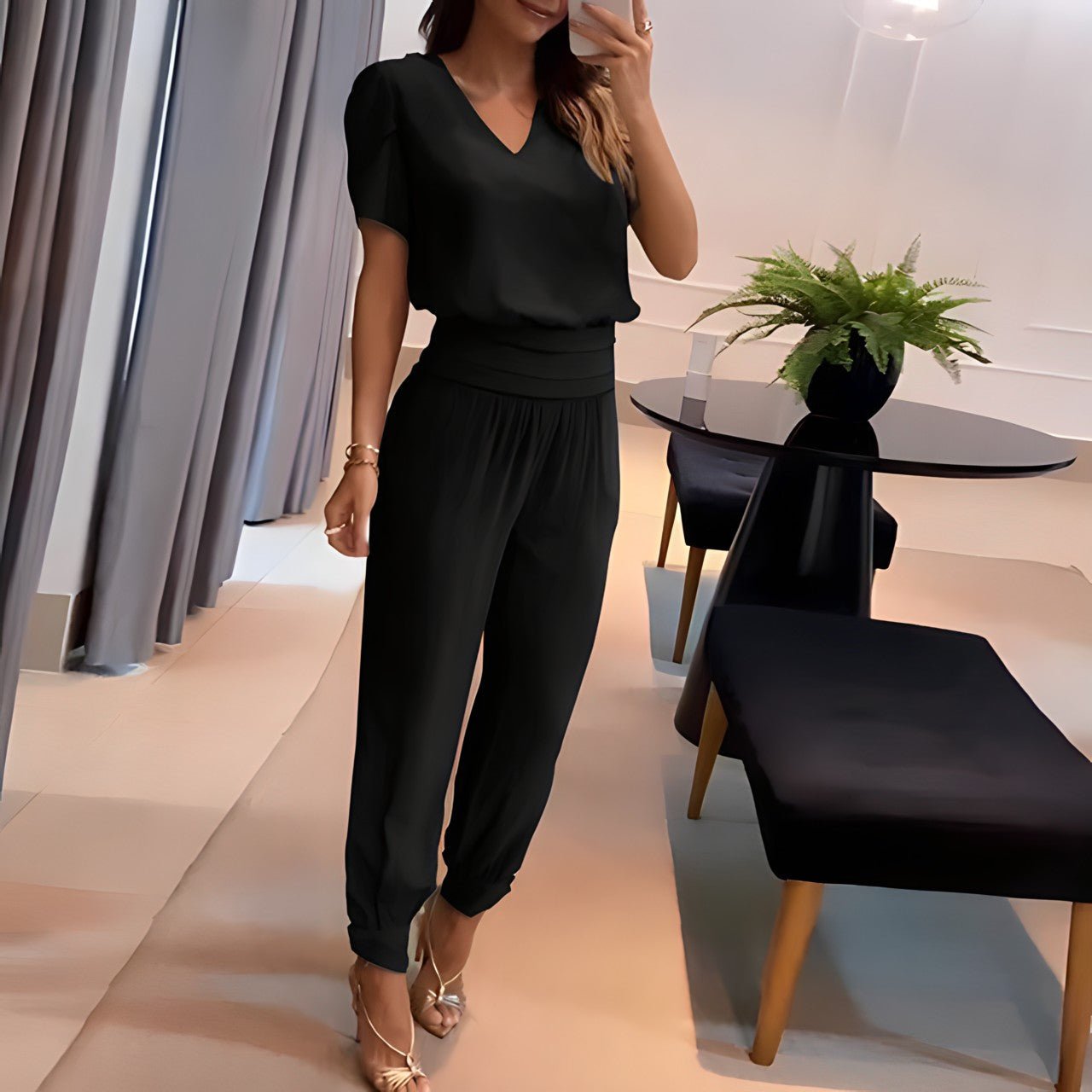 Stylish and Modern Blouse and Trousers Set for Women