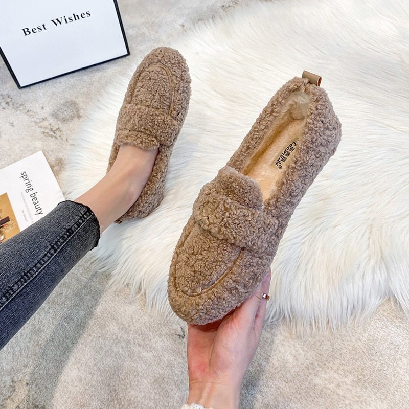 Cozy and Comfortable Plush Slippers for Women