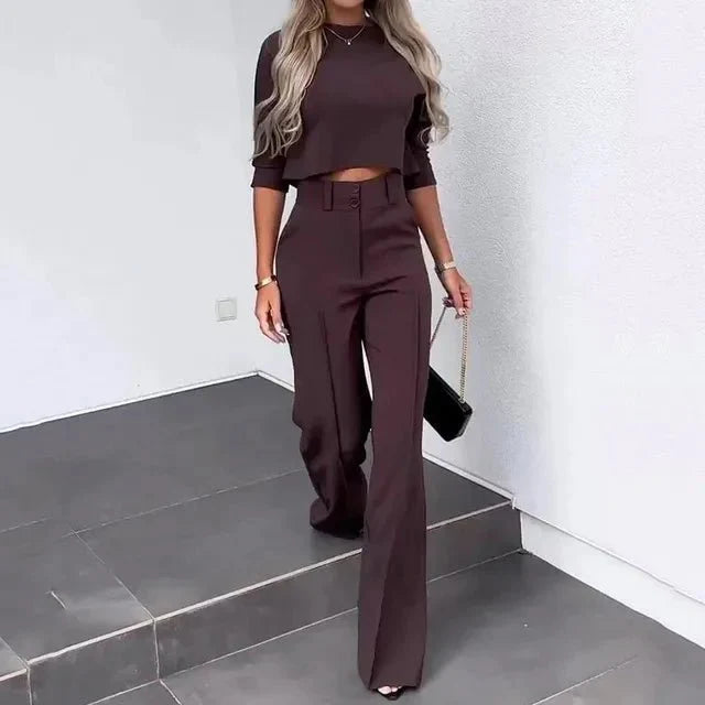 Stylish and Casual Cropped Top and Trousers Set for Women
